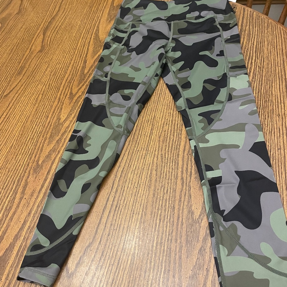ZYIA Camo Pocket Light n Tight Hi-Rise